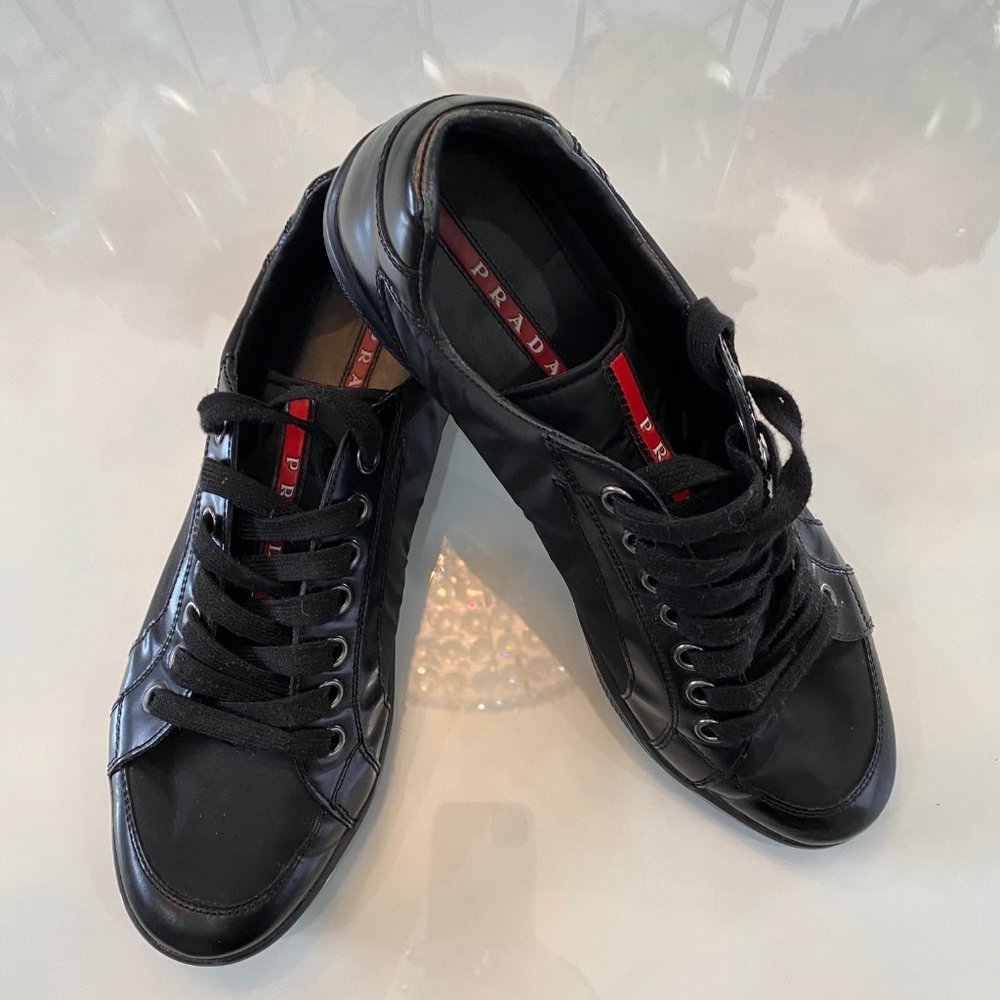 Prada Men's 4E2439 Brushed Spazzolato Leather Sneaker Size 9.5